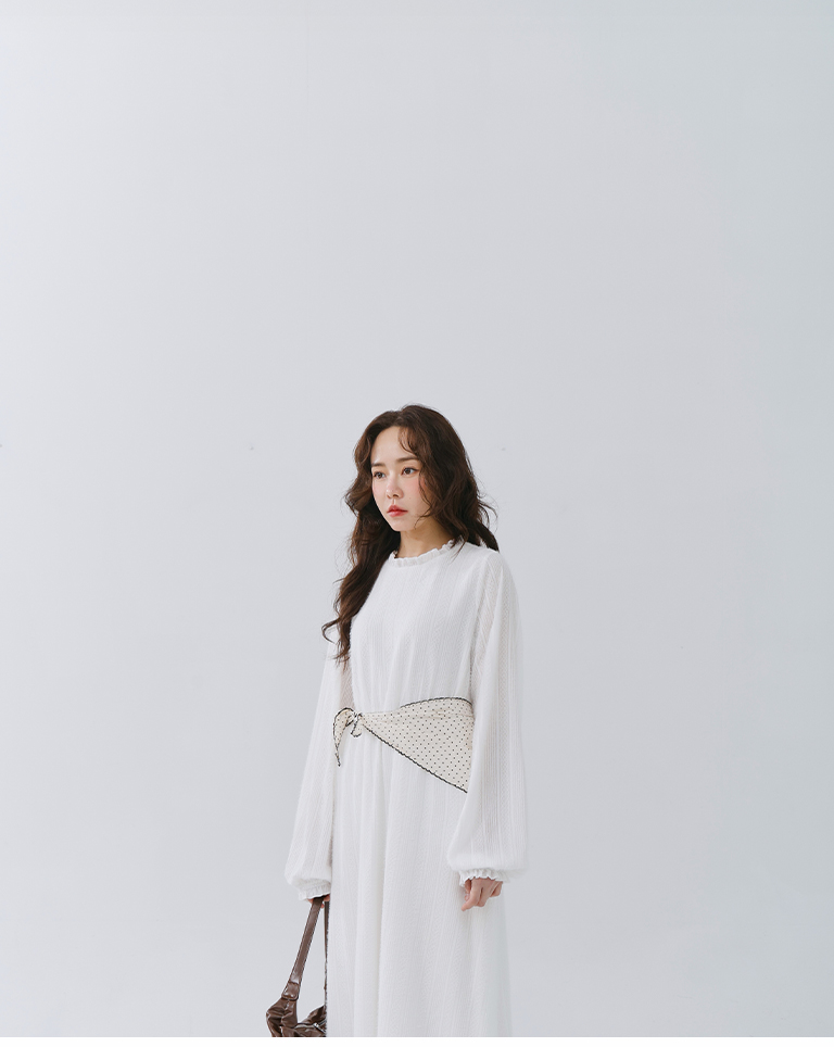 立ち襟ジャカードワンピース