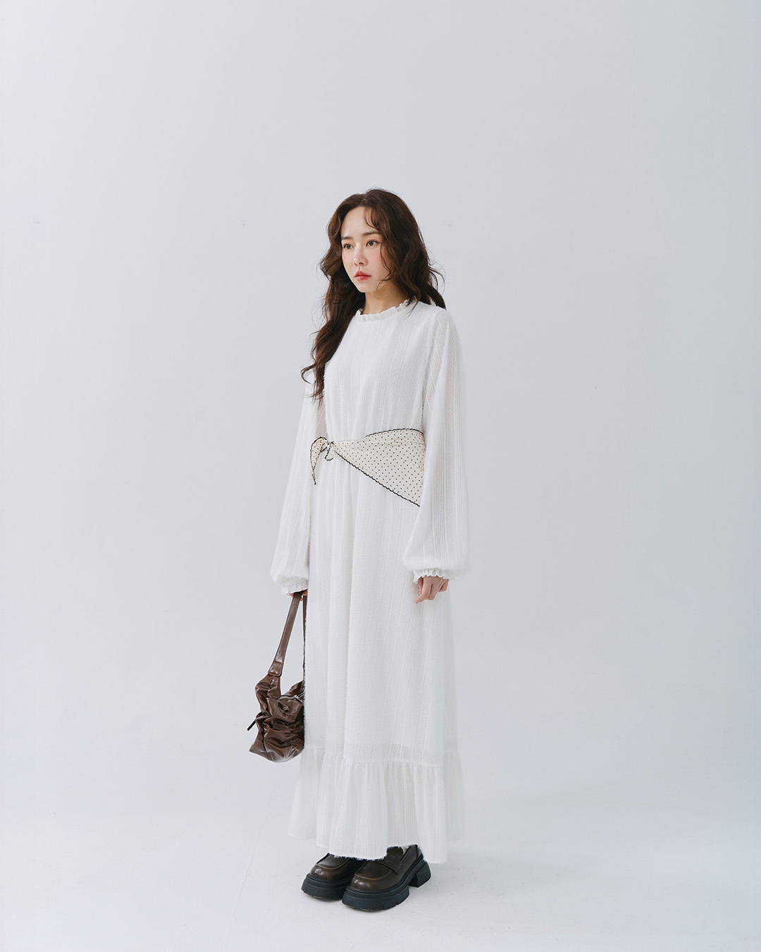 立ち襟ジャカードワンピース