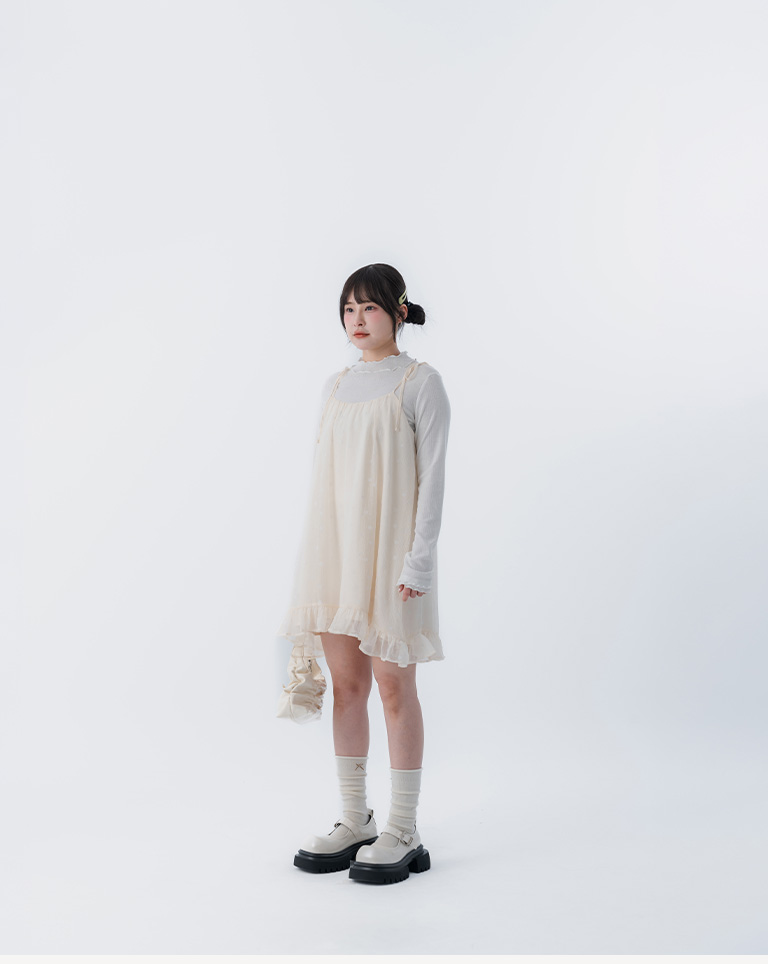 春8商未收到---フラワー柄 光沢ミニワンピ 2色展開