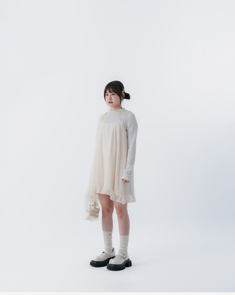 春8商未收到---フラワー柄 光沢ミニワンピ 2色展開
