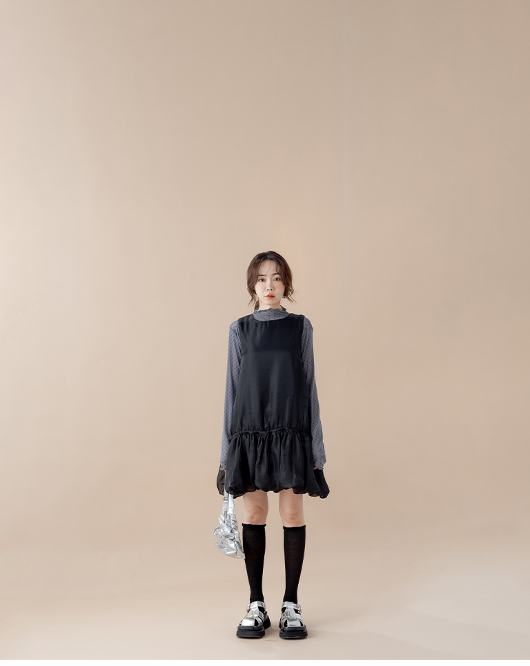 光沢ドットドロストバルーンミニワンピース 3色展開