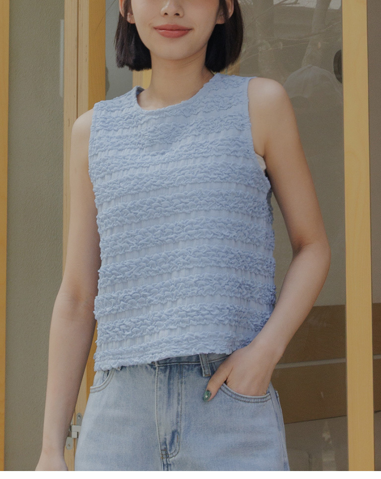 フリルタンクトップ 三色展開