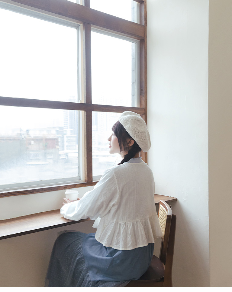 ボン付きフレアブラウス 2色展開