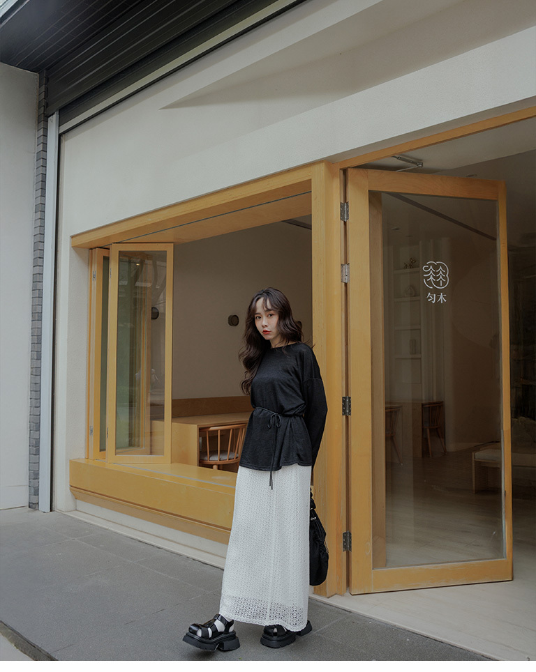 バックレースアップトップス 二色展開