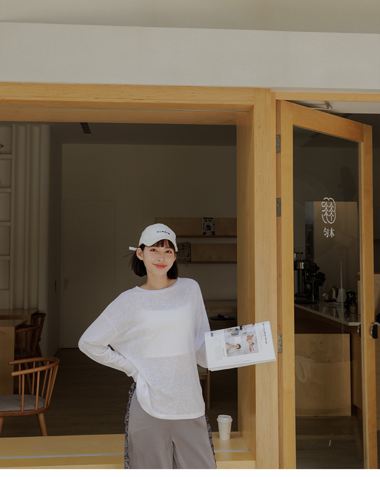 バックレースアップトップス 二色展開