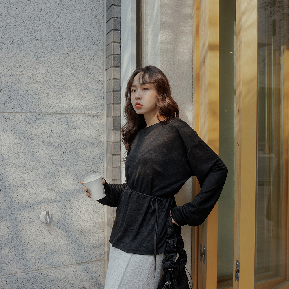 バックレースアップトップス 二色展開