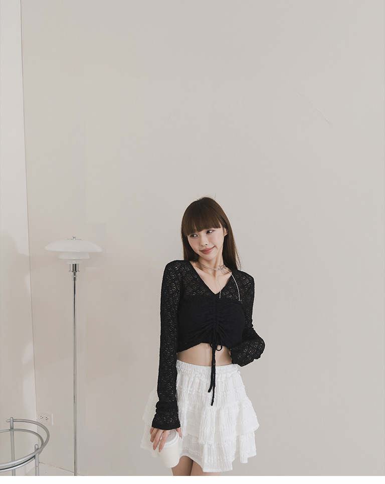 レースシアートップス 2色展開