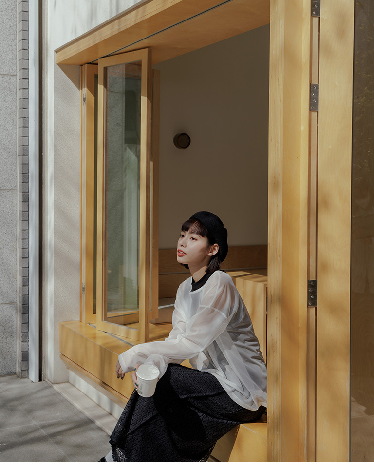 クルーネックオーバーシアートップス 三色展開 01098850