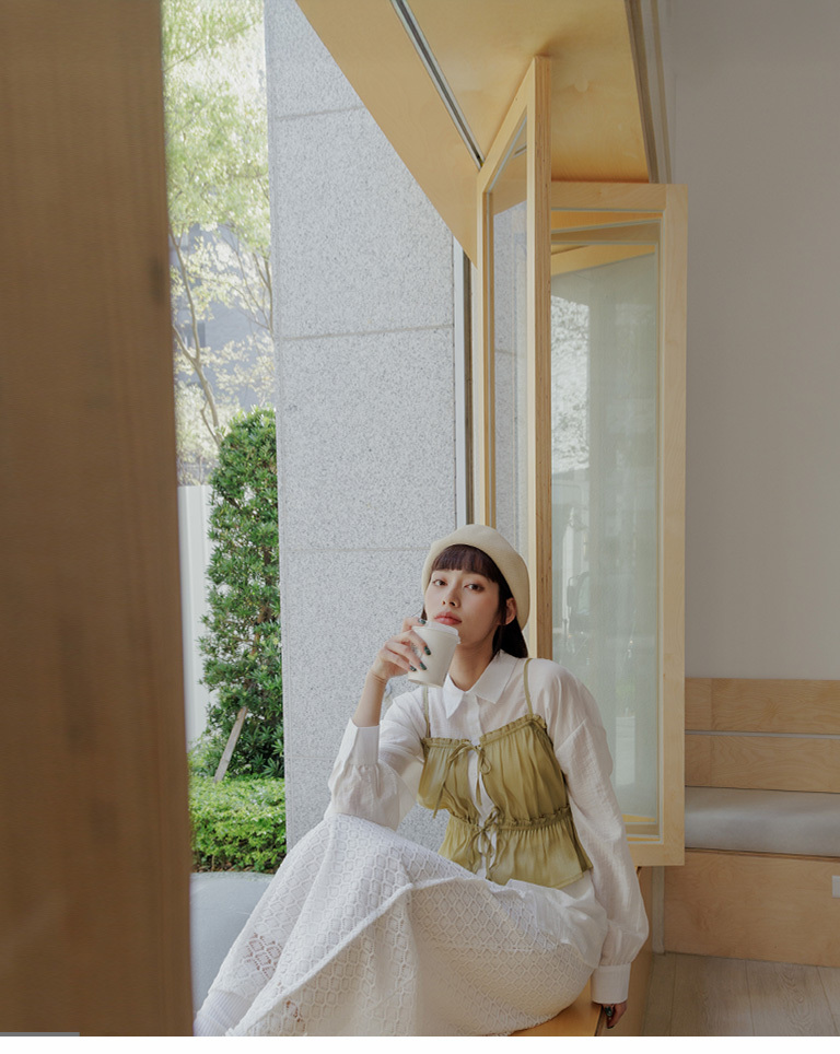 光沢フリルキャミソール 四色展開 01098869