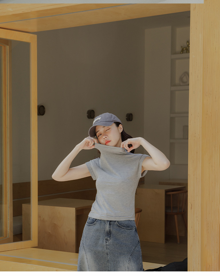 モックネック半袖カットソー 三色展開 01098970