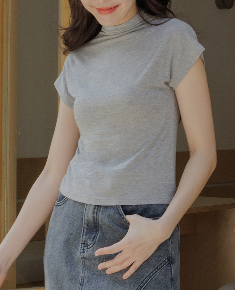 モックネック半袖カットソー 三色展開 01098970