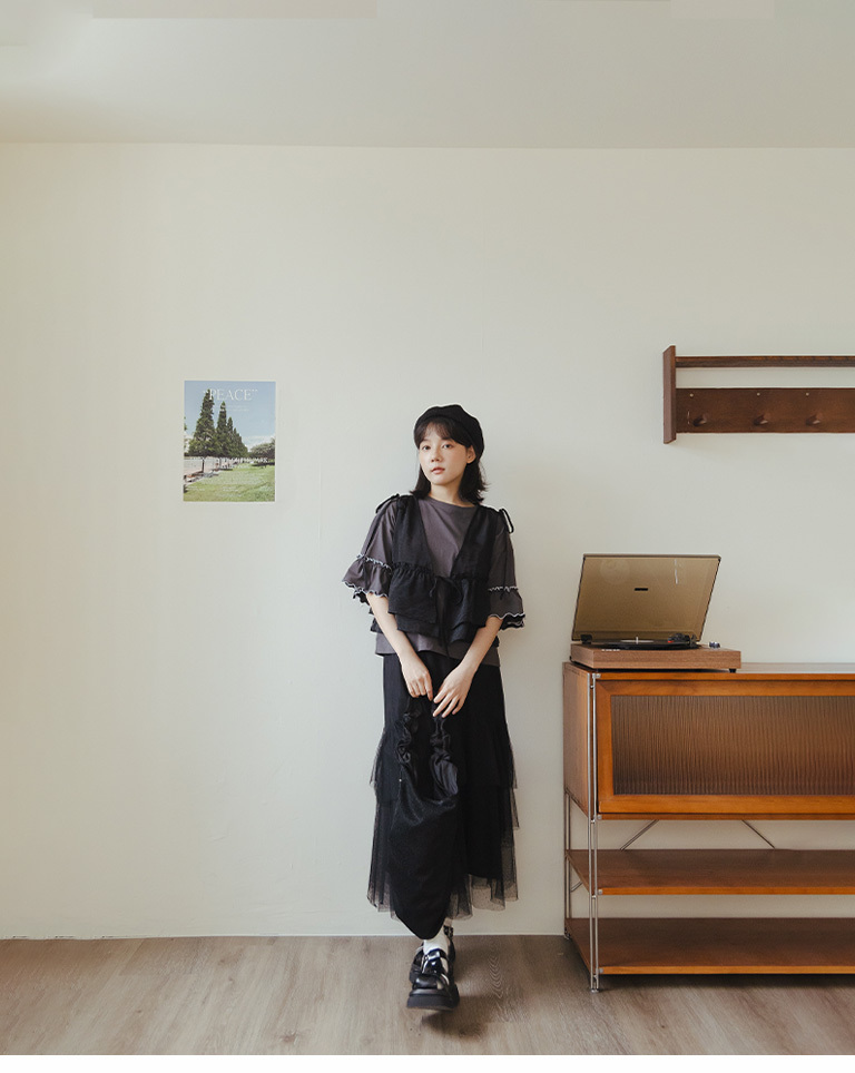 バイカラーフリルスリーブトップス 2色展開