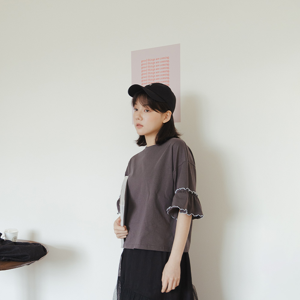 バイカラーフリルスリーブトップス 2色展開