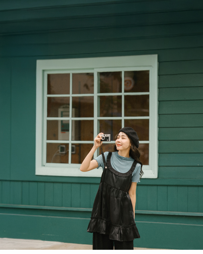 シャイニーシアーフリルジレ 3色展開