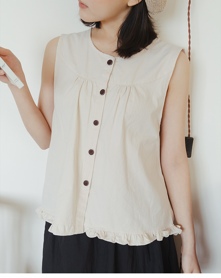 裾フリルボタンベスト