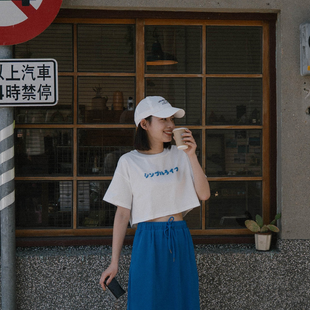 ロゴプリント クロップドTシャツ 2色展開