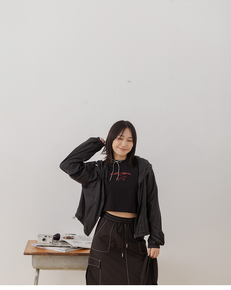 グラフィックショートTシャツ 2色展開