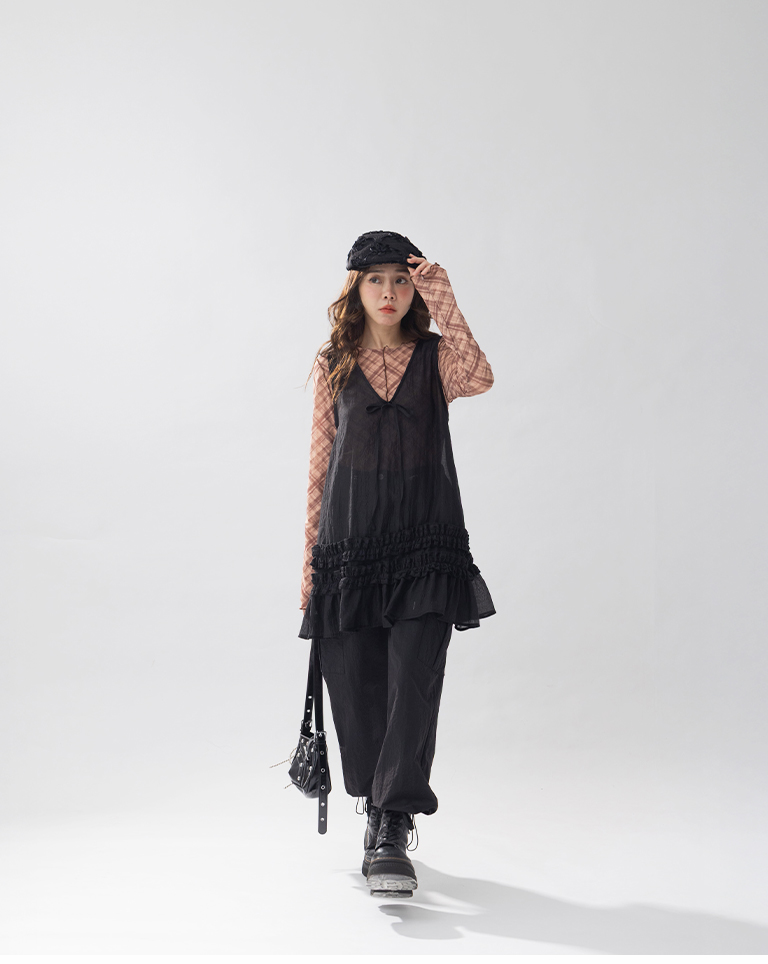 チェック柄フリル透けトップス　4色展開