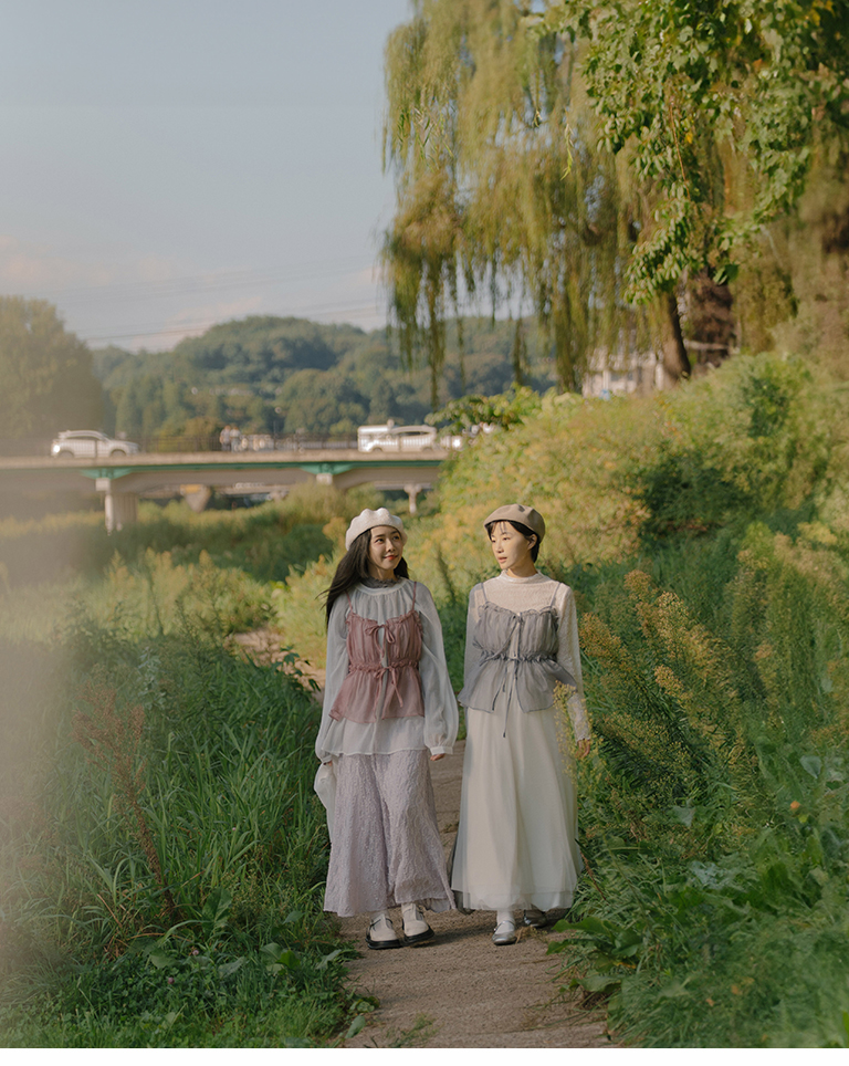 シアーチェックトップス 2色展開