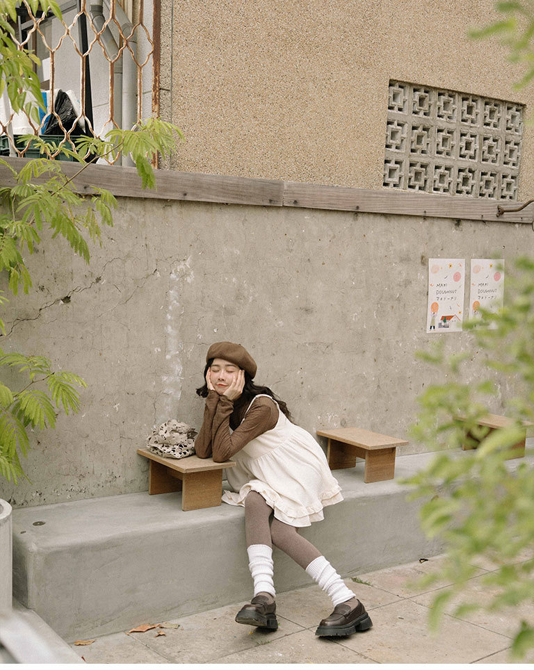 しわ感バックリボンベスト 3色展開