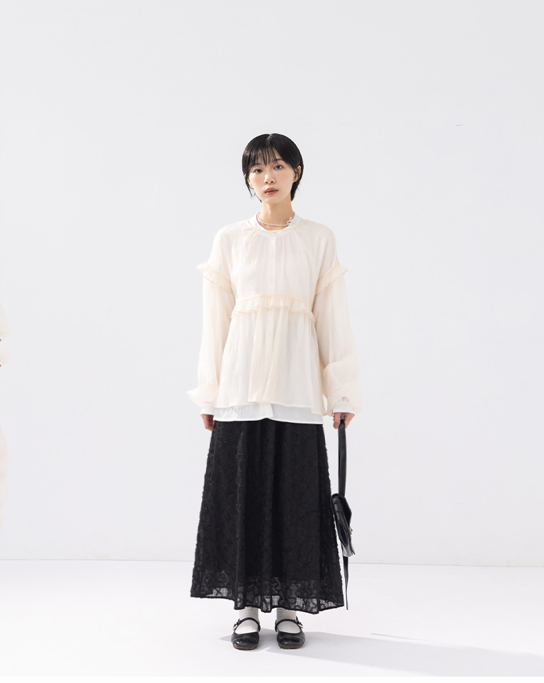 フリルシアーブラウス 2色展開