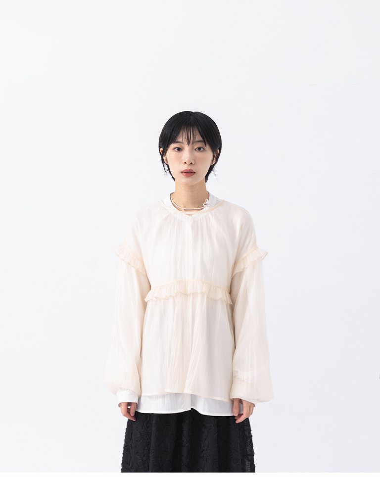 フリルシアーブラウス 2色展開