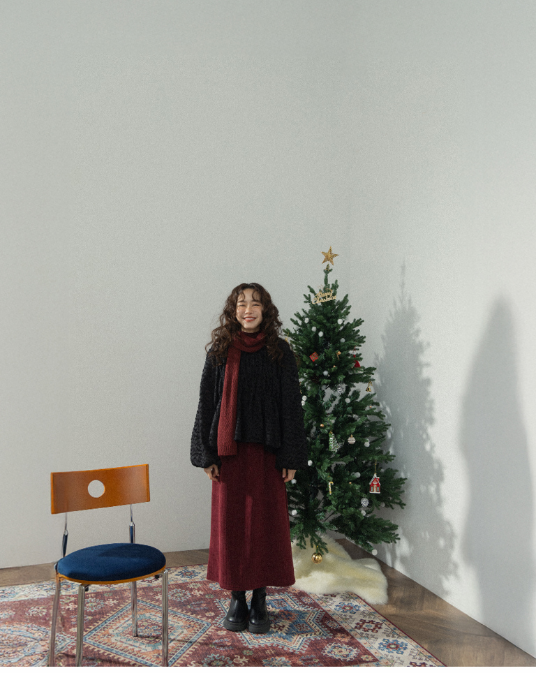 フェザージャカード透かしトップス 3色展開