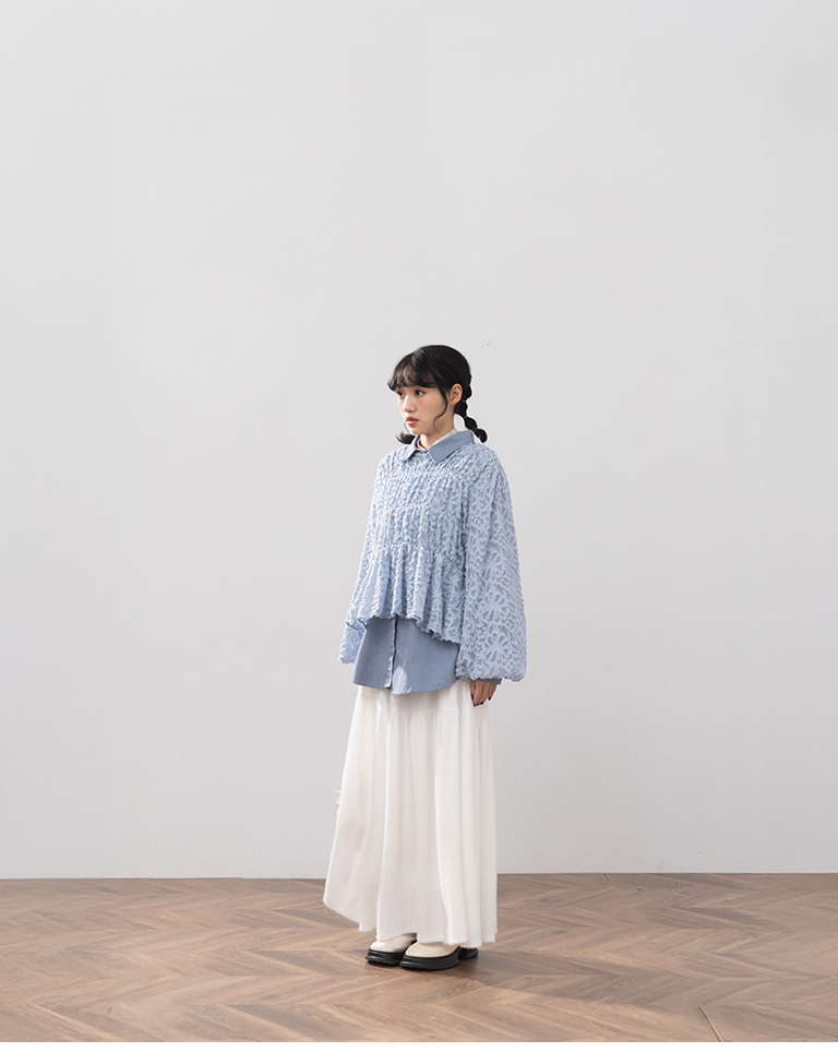 フェザージャカード透かしトップス 3色展開