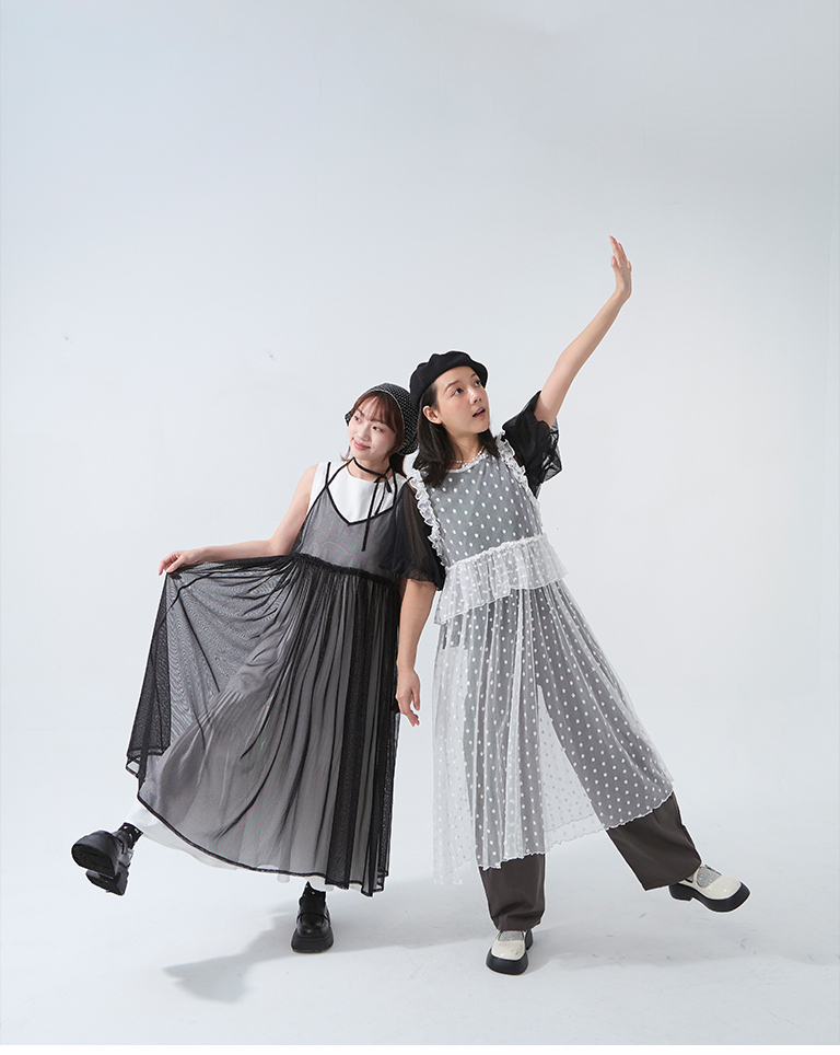 フラワー刺繍チュールロングトップス