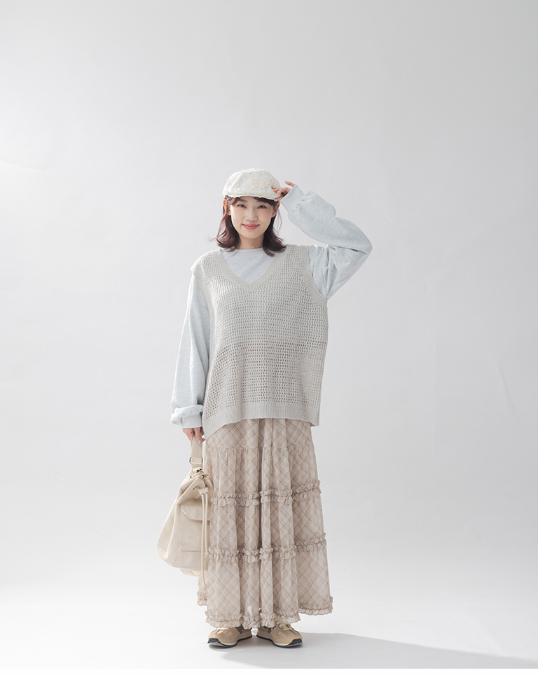 Vネックニットベスト　4色展開　