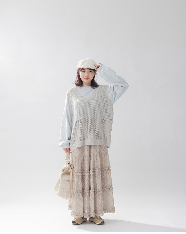 Vネックニットベスト　4色展開　