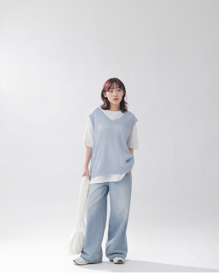 Vネックニットベスト　4色展開　