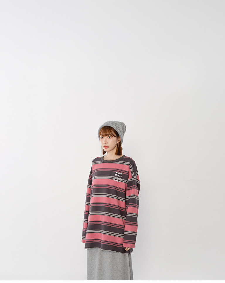 ロゴ刺繍ボーダートップス 2色展開