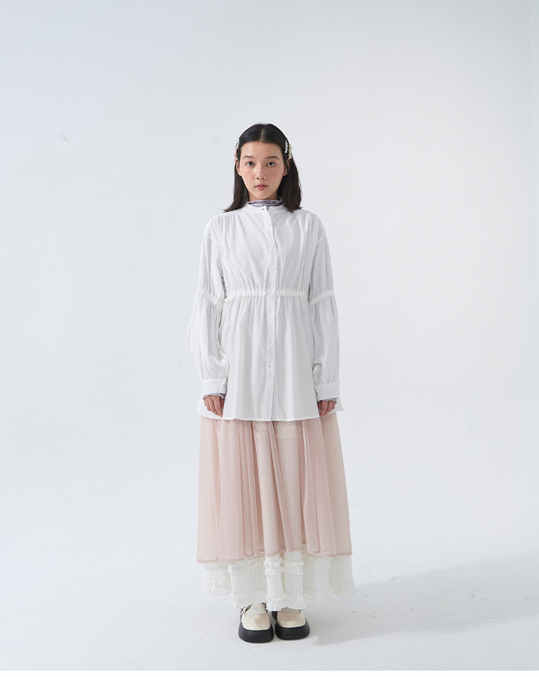 リボンディテールクルーネックシャツ2色展開