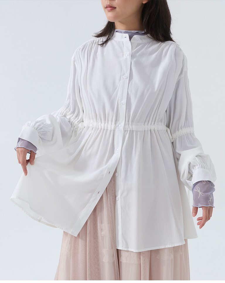 リボンディテールクルーネックシャツ2色展開