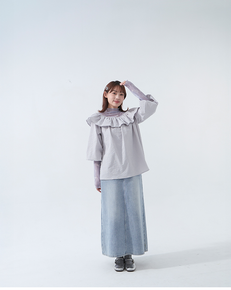 オフショルフリルトップス2色展開