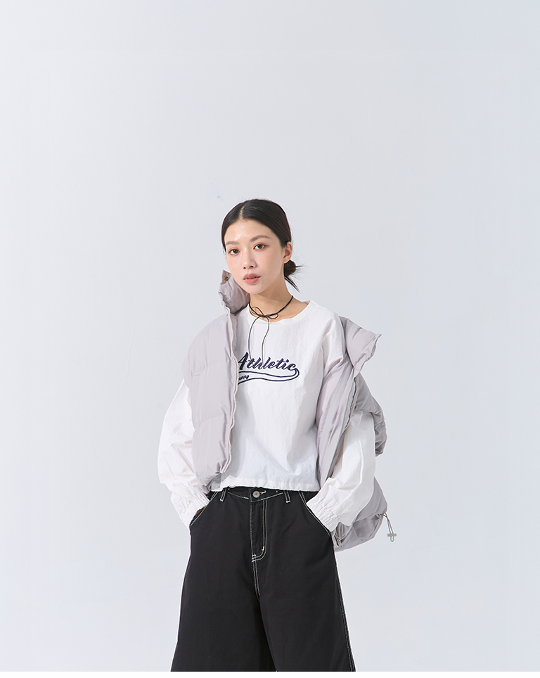 ロゴ刺繍シャギートップス  2色展開