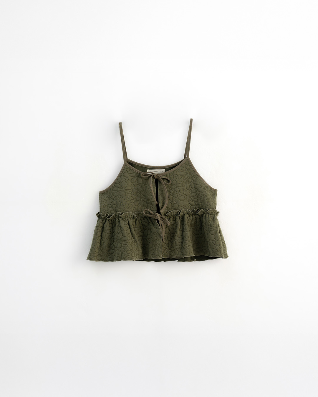 フラワー型押しフリルベスト　3色展開