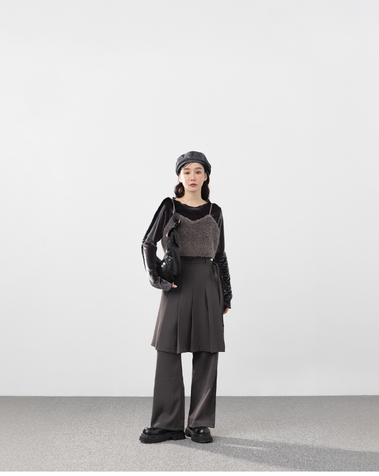 ベロアフリルショートトップス 2色展開