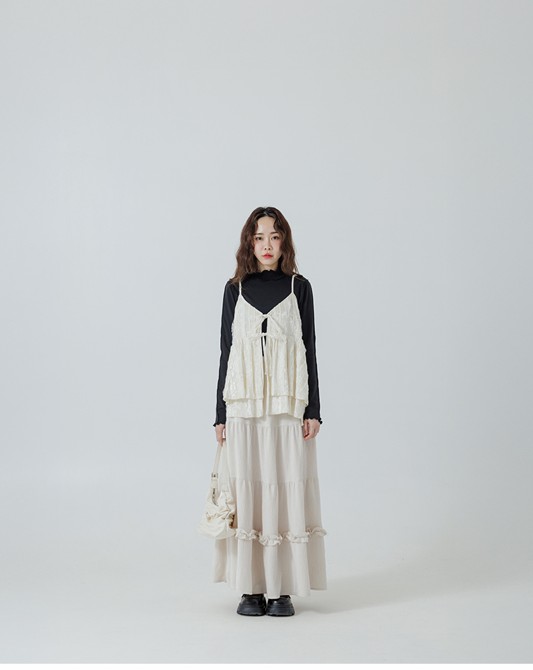 起毛フリルハイネックトップス  ブラック