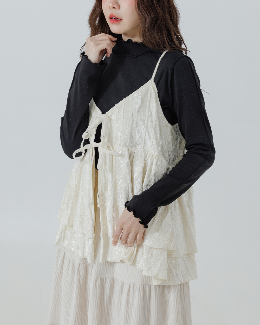 起毛フリルハイネックトップス  ブラック