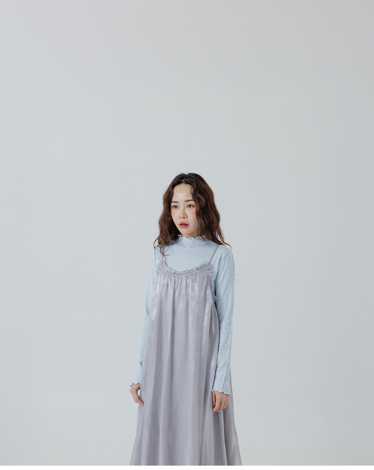 起毛フリルハイネックトップス ブルー