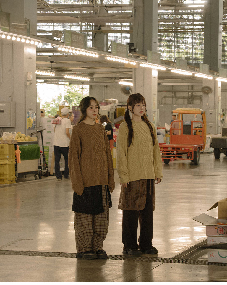 ケーブル編みゆったりニットセーター 7色展開