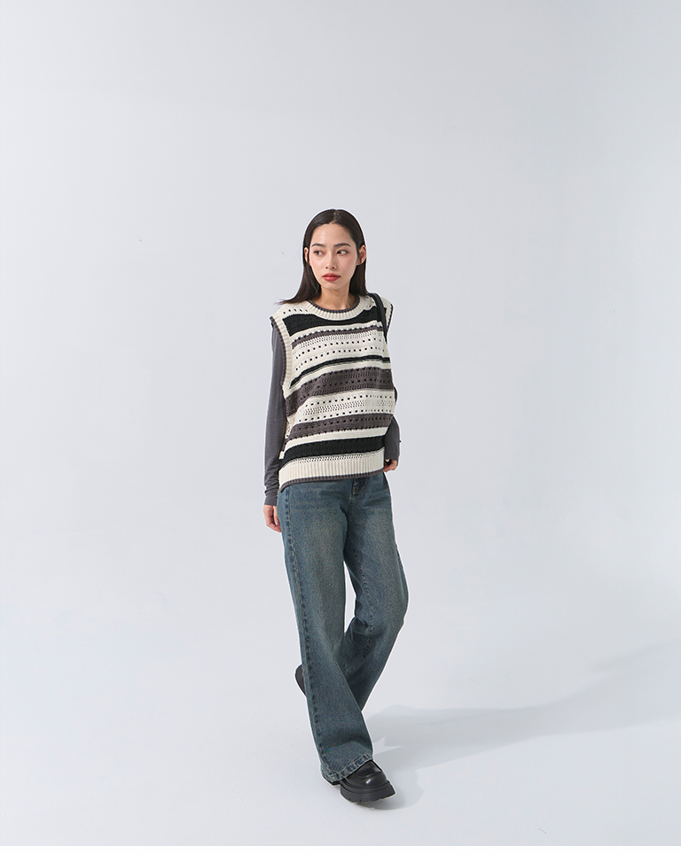 ストライプ透かし編みニットベスト 2色展開