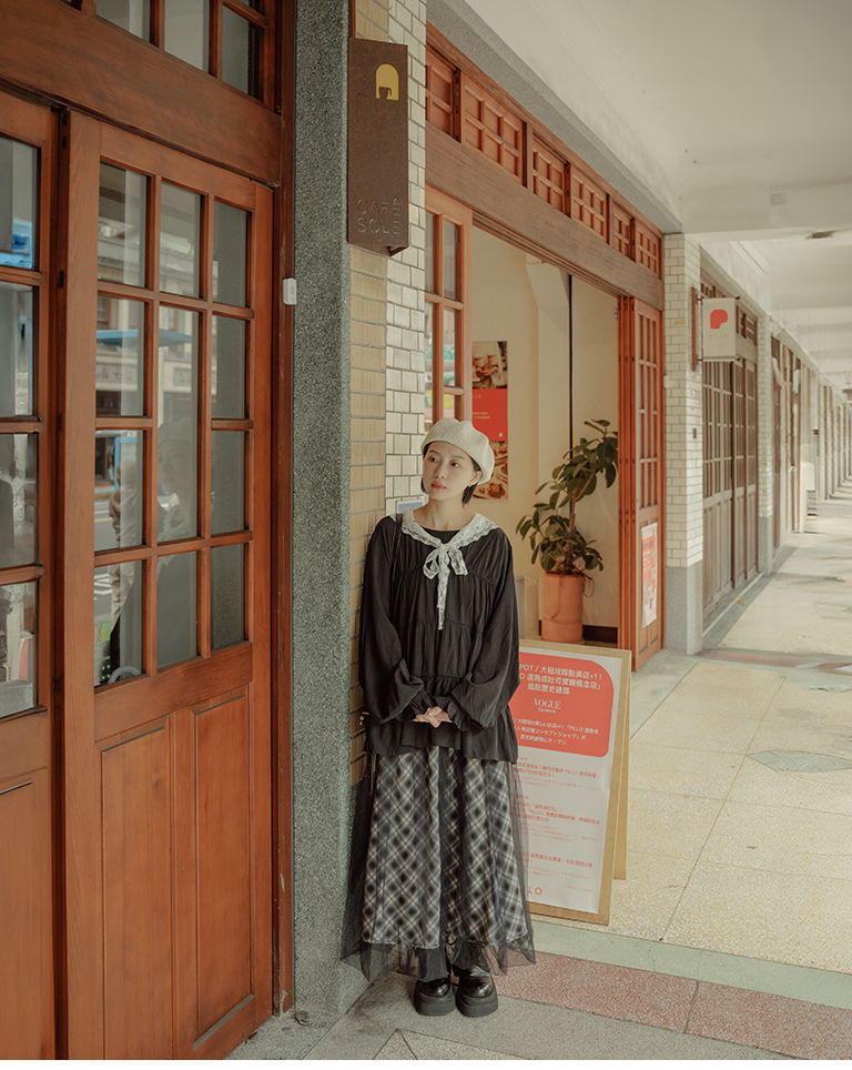 春1尚未收到---ケーキ切替フレアトップス 2色展開