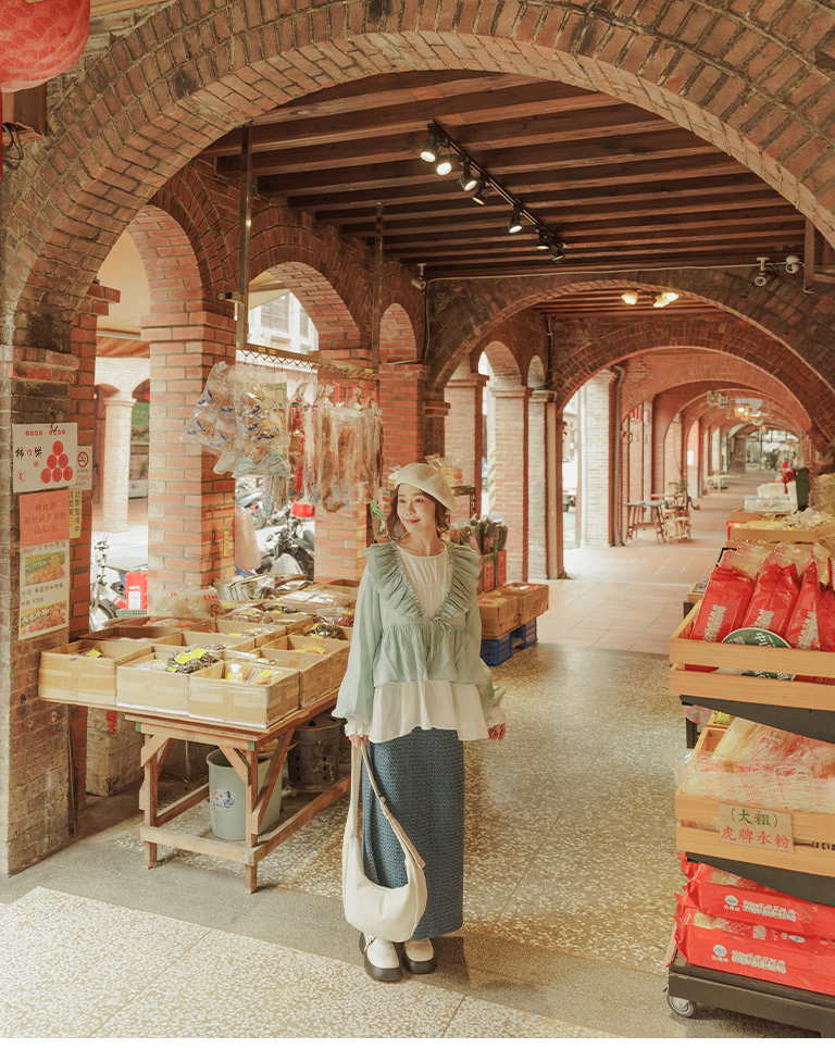 春1尚未收到---ケーキ切替フレアトップス 2色展開