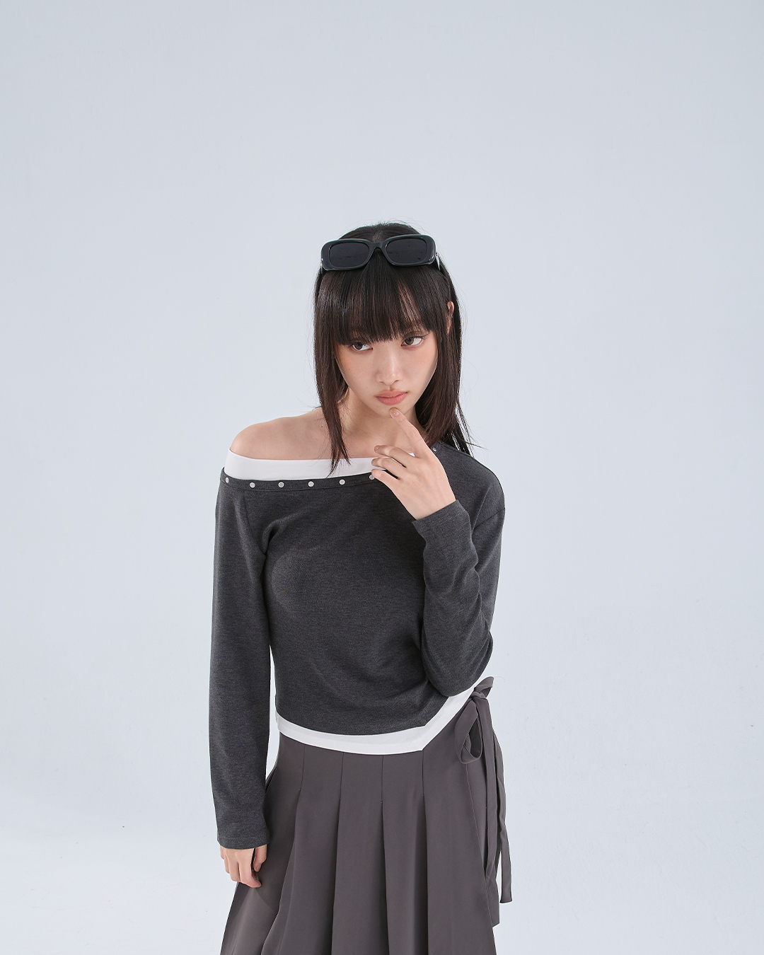 ワンショルダートップス 2色展開