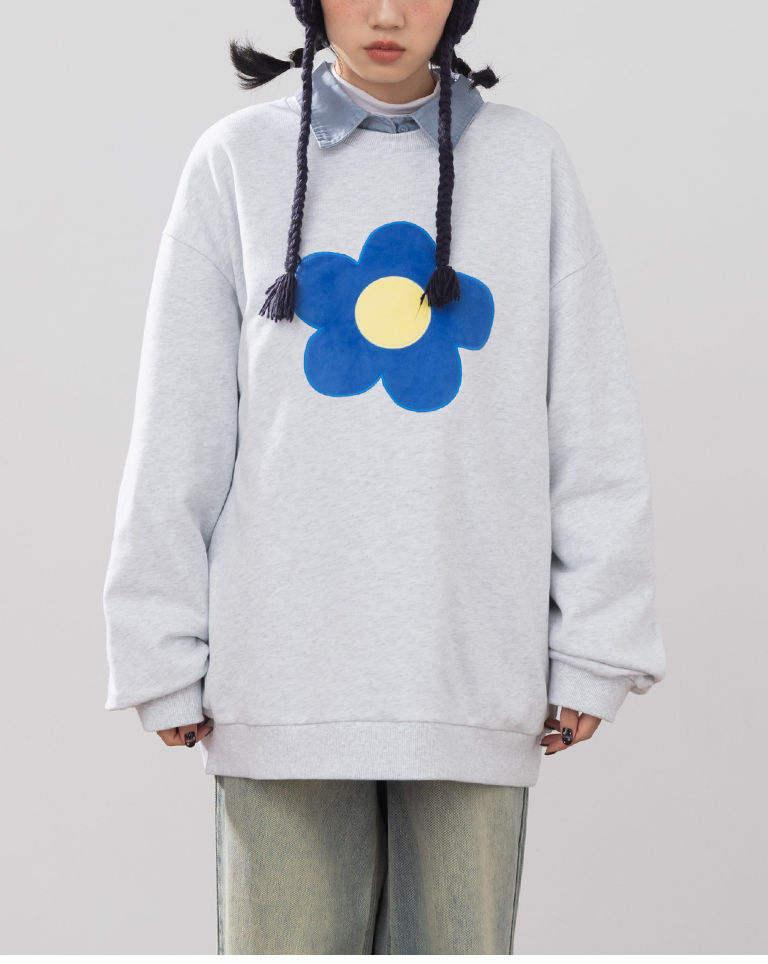 フラワー刺繍スウェット ライト グレー