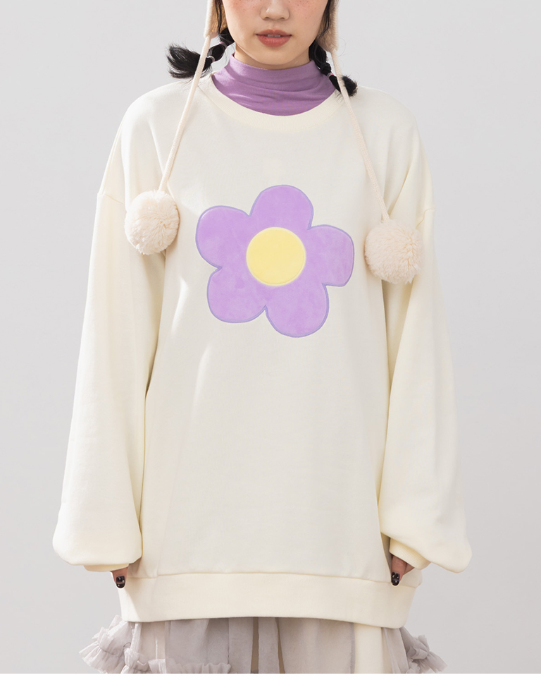 フラワー刺繍スウェット ベージュ