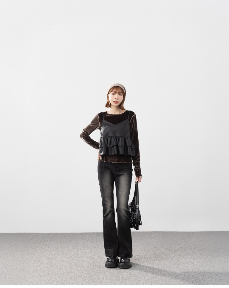 フリルレザーストラップベスト 2色展開